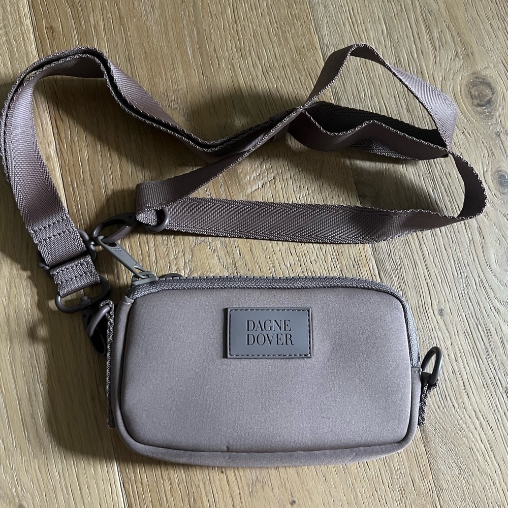Dagne Dover Mara Phone Sling - NWOT